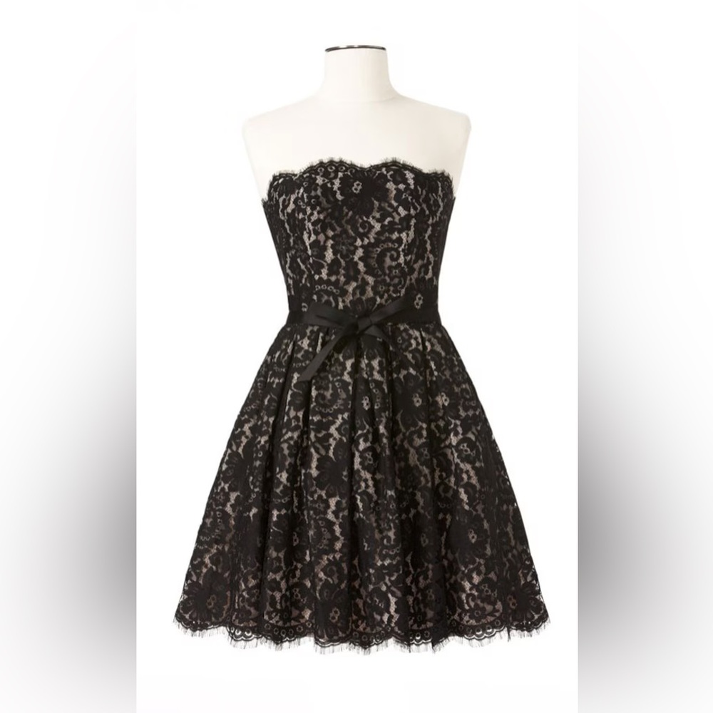 Robert Rodriguez for Target + Neiman Marcus
Holiday collection dress - Picture 13 of 16